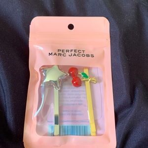 marc jacobs hair clip pin set